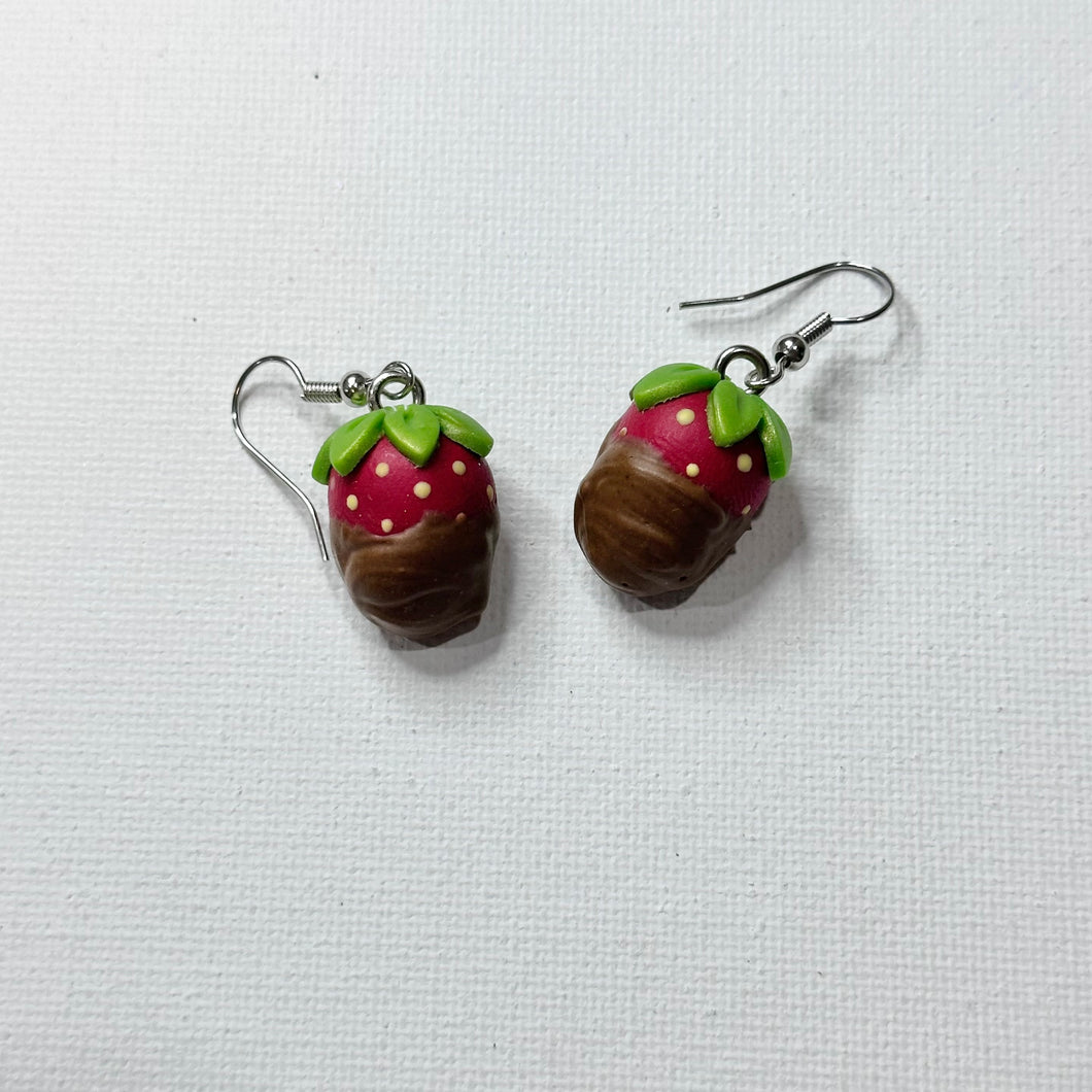 Chocolate Covered Berries (small)